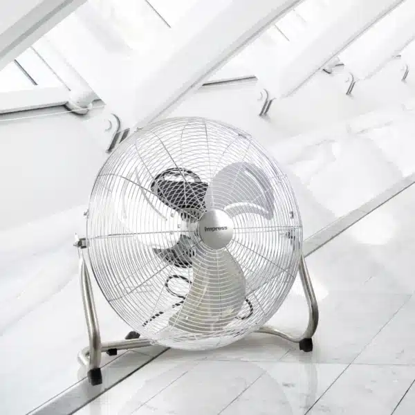 High-velocity metal fan Chrome Impress IM-778FS 18” in silver, 3 speeds, tilting head, 100W motor, ideal for large rooms. No assembly required.