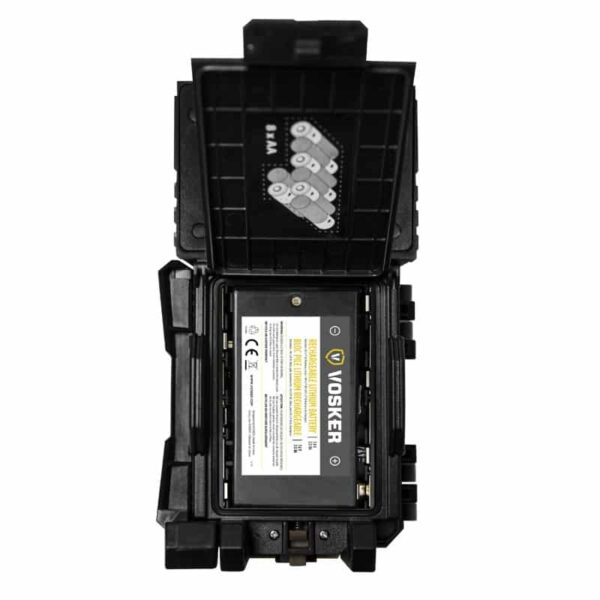 V200-battery-compartment_web-800x800-1