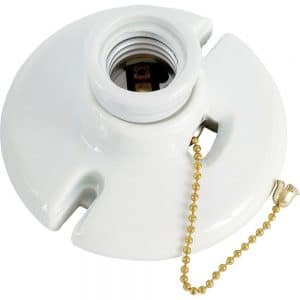 GE 18303 – Porcelain Lamp Holder with Chain