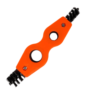 Brosse de nettoyage pour batterie 4 en 1 permettant d’éliminer la corrosion et la saleté sur les bornes et pinces de batterie. Compatible avec bornes 3/4" et 1/2", poignée ergonomique pour un nettoyage facile.
