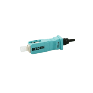 Connecteur fibre optique SC Belden AX105207‑S1 (7B‑AX10527S1) OM3/OM4, installation sur site facile, boîtier aqua pour réseaux multimodes.